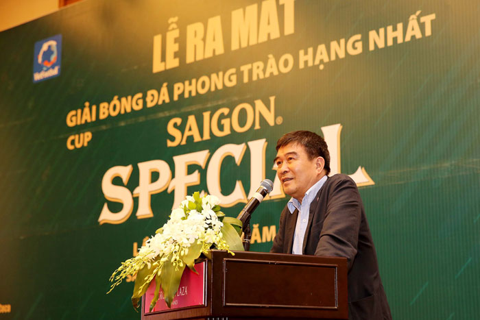 Ông Nguyễn Xuân Gụ, Phó Chủ tịch VFF phát biểu tại buổi lễ - Ảnh: Xuân Hoàng